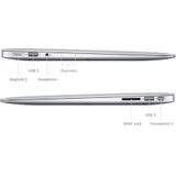 Apple MacBook Air (13 inch, 2017) - Intel Core i5 - 8GB RAM - 128GB SSD - 1x Thunderbolt 2 - Zilver Zichtbaar gebruikt