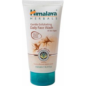 Himalaya Herbals Gentle Exfoliating Daily Facewash, 150ml