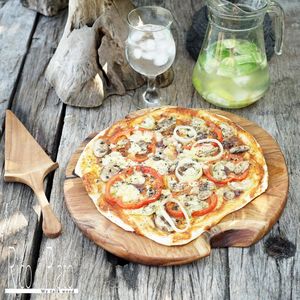 Teakhouten pizzabord 'Morterone'