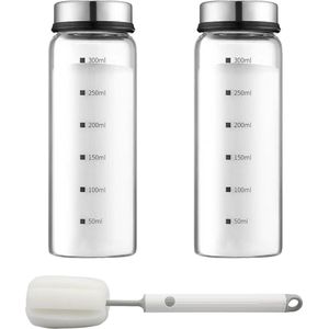 Pack of 2 Spice Jars with Twist Lid Spice Shaker Glass Spice Jars Made of Borosilicate Glass 300 ml Spice Shaker with 4 Types of Spice Holes