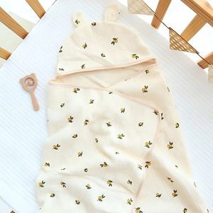 My Bébé Baby Kinder Hydrofiel Badcape met Capuchon - Limoen - 70x130cm - 100% Katoen - 4 laags - Baddoek - Badjas - Badgoed