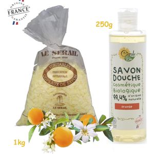 Bio AKTIE voordeel pakket. Biologische Sinaasappel bloesem douchegel 250ml. Sinaasappel bloesem zeepvlokken 1kg. Zonder conserveringsmiddelen.