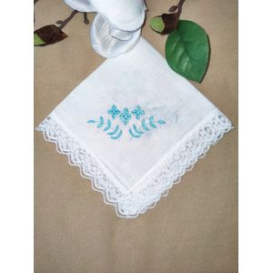 Bruiloft zakdoekje Something Blue sweetheart lace