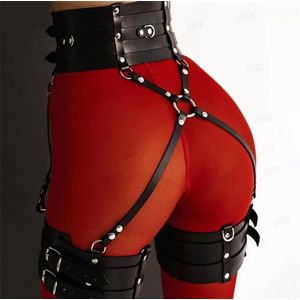 2-delige bondage set Heup en Bovenbenen - BDSM harnas - Luxe lederen materiaal - Erotisch - Kinky - SM - Verstelbaar