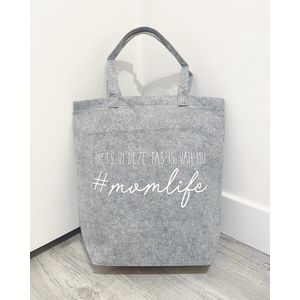 MINIWONDER tas - mamatas- licht grijs met witte letters - niets in deze tas is van mij #momlife
