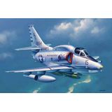 1:32 Trumpeter 02268 A-4M Skyhawk Plane Plastic Modelbouwpakket