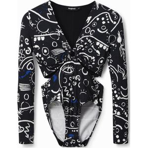 Body met cut-out en print van handmade tekeningen