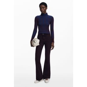 Bordeaux flare jeans