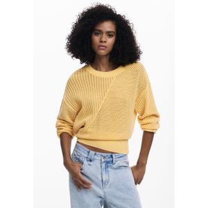 Gebreide trui met borduursels