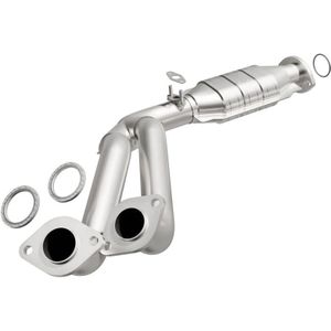MagnaFlow Conv DF 96-97 Lexus LX450 4.5L / 95-97 Toyota Land Cruiser 4.5L Front - 23120