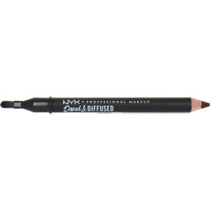NYX Dazed & Diffused Blurring Lipstick - 90's Babe