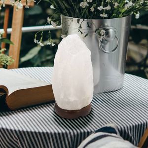 Globo Zoutkristal-tafellamp Stone, wit