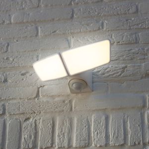 LUTEC LED buitenwandlamp Artica wit met sensor