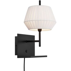 Nordlux Wandlamp Dicte, USB-aansluiting en legbord, wit