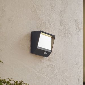 Lucande LED solar wandlamp Dava, 14 cm hoog, aluminium, sensor