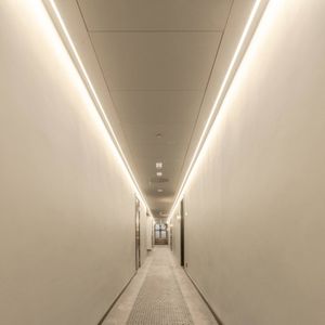 The Light Group SLC LED Strip Ultra Long iCC IP20 30m 240W 4.000K