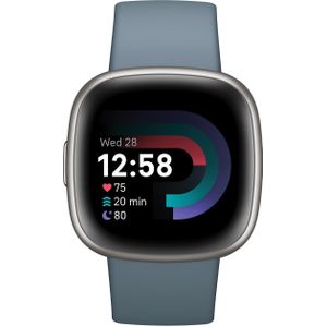 Fitbit Versa 4 (40.30 mm, Aluminium, Eén maat voor iedereen), Sporthorloges + Smartwatches