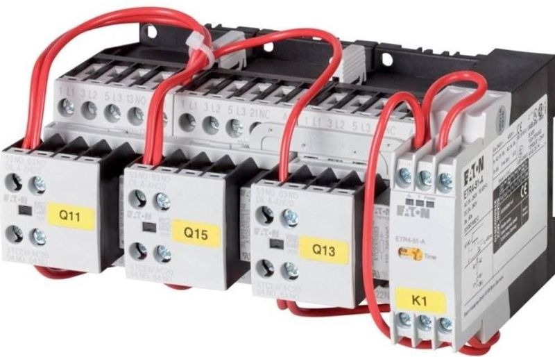 Schakelaars - Beschermcombinaties - AC Invoerspanning 230 - 240 V - 12 A