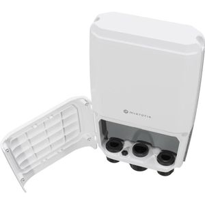 MikroTik Cloud Router Switch 504-4XQ-OUT, vier 100 Gigabit QSFP28-poorten, Netwerkschakelaar