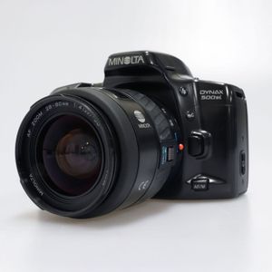 Minolta Dynax 500si + 28-80mm f/4.0 - Tweedehands