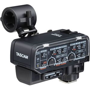 Tascam CA-XLR2d-AN XLR Microfoon Adapter Kit voor camera's (3.5mm analoog)