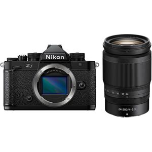 Nikon Z f systeemcamera + 24-200mm f/4.0-6.3