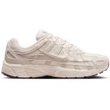Nike P-6000 SE - Sneakers - Light Orewood Brown