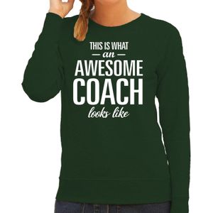 Awesome coach / trainer cadeau sweater / trui groen met witte letters voor dames - bedankje / verjaardag cadeau