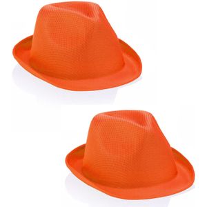 2x stuks oranje goedkope/voordelige party hoedje voor volwassenen. Oranje/holland thema petjes. Koningsdag of Nederland fans supporters