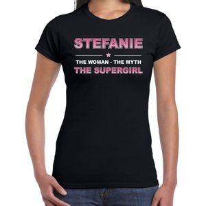 Naam cadeau Stefanie - The woman, The myth the supergirl t-shirt zwart - Shirt verjaardag/ moederdag/ pensioen/ geslaagd/ bedankt