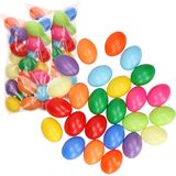 50x Gekleurde kunststof eieren decoratie 6 cm hobby/knutselmateriaal - Knutselen DIY eieren beschilderen - Pasen thema plastic paaseieren eitjes multikleur