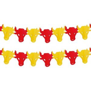 3x stuks stieren thema slinger kleuren van Spanje 3 meter - Spaanse thema feestartikelen/versieringen