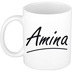 Amina naam cadeau mok / beker sierlijke letters - Cadeau collega/ moederdag/ verjaardag of persoonlijke voornaam mok werknemers