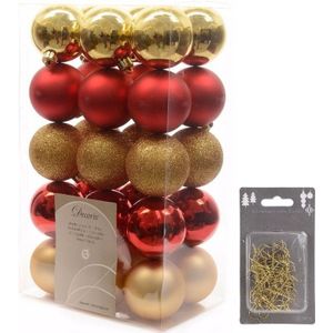 Kerstversiering mix pakket kunststof kerstballen goud/rood 30x stuks 6 cm met goudkleurige ophanghaakjes