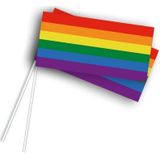 200x Zwaaivlaggetjes/handvlaggetjes met regenboog