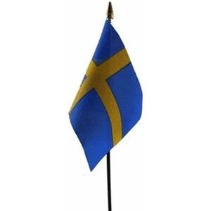 Zweden mini vlaggetje op stok 10 x 15 cm