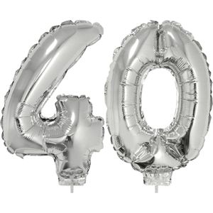 40 jaar leeftijd feestartikelen/versiering cijfers ballonnen op stokje van 41 cm - Combi van cijfer 40 in het zilver
