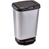 2x Zilver/zwarte pedaalemmer/vuilnisbakken 64 cm 40 liter - Afvalemmers badkamer/toilet/keuken