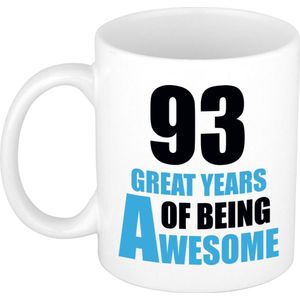 93 great years of being awesome mok wit en blauw - cadeau mok / beker - 29e verjaardag / 93 jaar