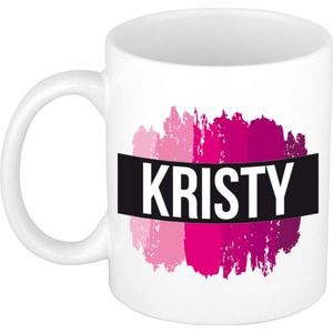 Kristy  naam cadeau mok / beker met roze verfstrepen - Cadeau collega/ moederdag/ verjaardag of als persoonlijke mok werknemers