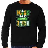 St. Patricks day sweater zwart voor heren - Kiss me im Irish - Ierse feest kleding / trui/ outfit