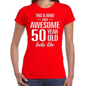 Awesome 50 year cadeau t-shirt rood dames -  Sarah / 50 jaar verjaardag cadeau