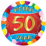 50x stuks gekleurde bierviltjes/onderzetters 50 jaar thema feestartikelen en versiering