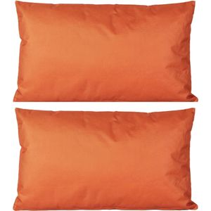 2x Bank/sier kussens voor binnen en buiten in de kleur oranje 30 x 50 cm - Tuin/huis kussens