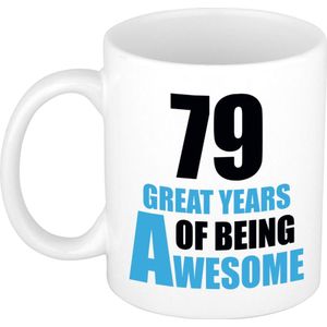 79 great years of being awesome mok wit en blauw - cadeau mok / beker - 29e verjaardag / 79 jaar