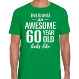 Awesome 60 year - geweldige 60 jaar cadeau t-shirt groen heren -  Verjaardag cadeau