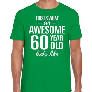 Awesome 60 year - geweldige 60 jaar cadeau t-shirt groen heren -  Verjaardag cadeau