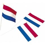 75x Kunsttof zwaaivlaggetje Holland