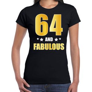 64 and fabulous verjaardag cadeau t-shirt / shirt - zwart - gouden en witte letters - dames - 64 jaar kado shirt / outfit