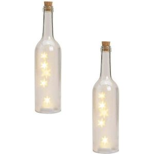2x Glazen decoratie flessen met sterren inclusief verlichting 29 x 7 cm - vaas verlichting decoratie flessen